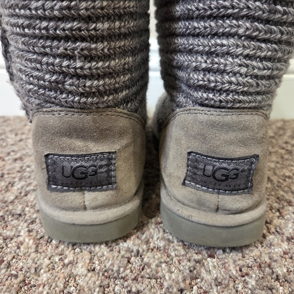 Uggs Women's Knit Button-Accent Tall Boots - Size 8 - Picture 7 of 10
